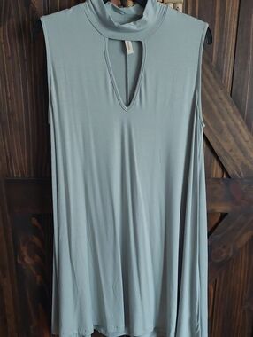 Wishlist Sleeveless Keyhole Mock Neck Women’s Dress - Light Sage Green Sz M